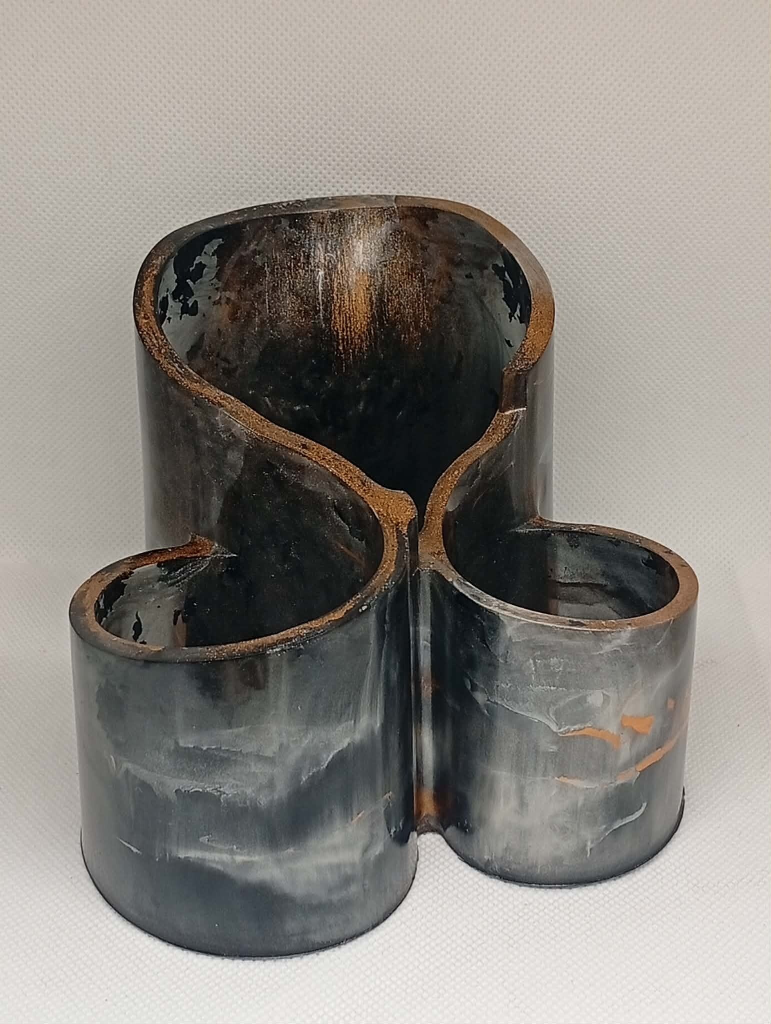 Pot organiseur 3 compartiments en résine époxy