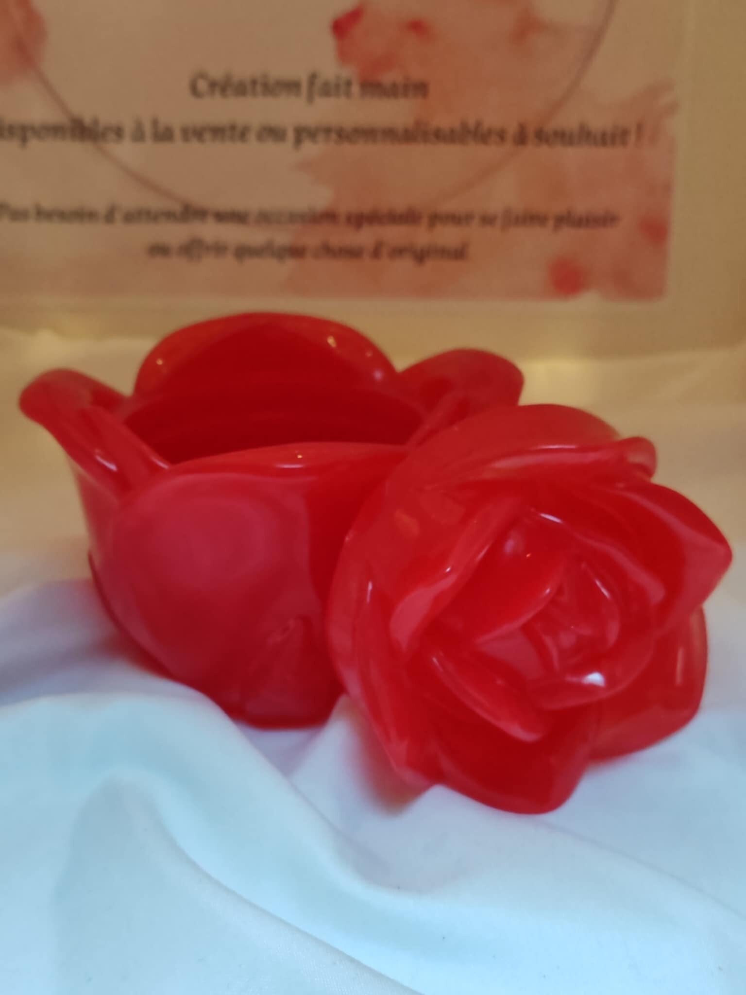 Pot Rose Rouge avec Couvercle – Résine Époxy 🌹