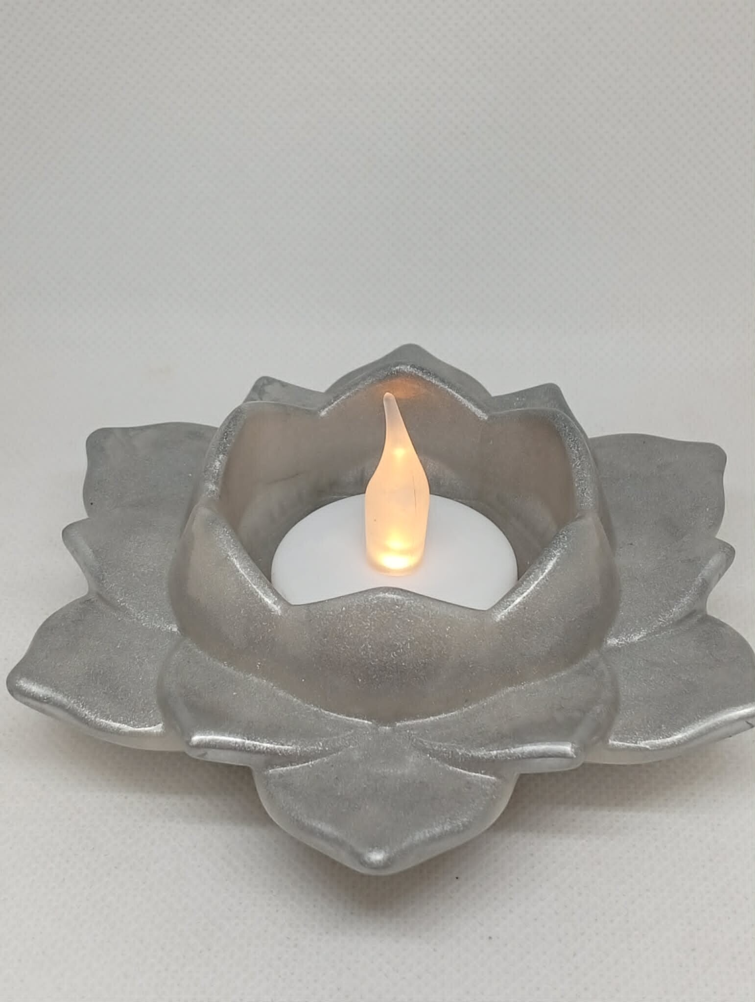 Bougeoir fleur de lotus – Argenté