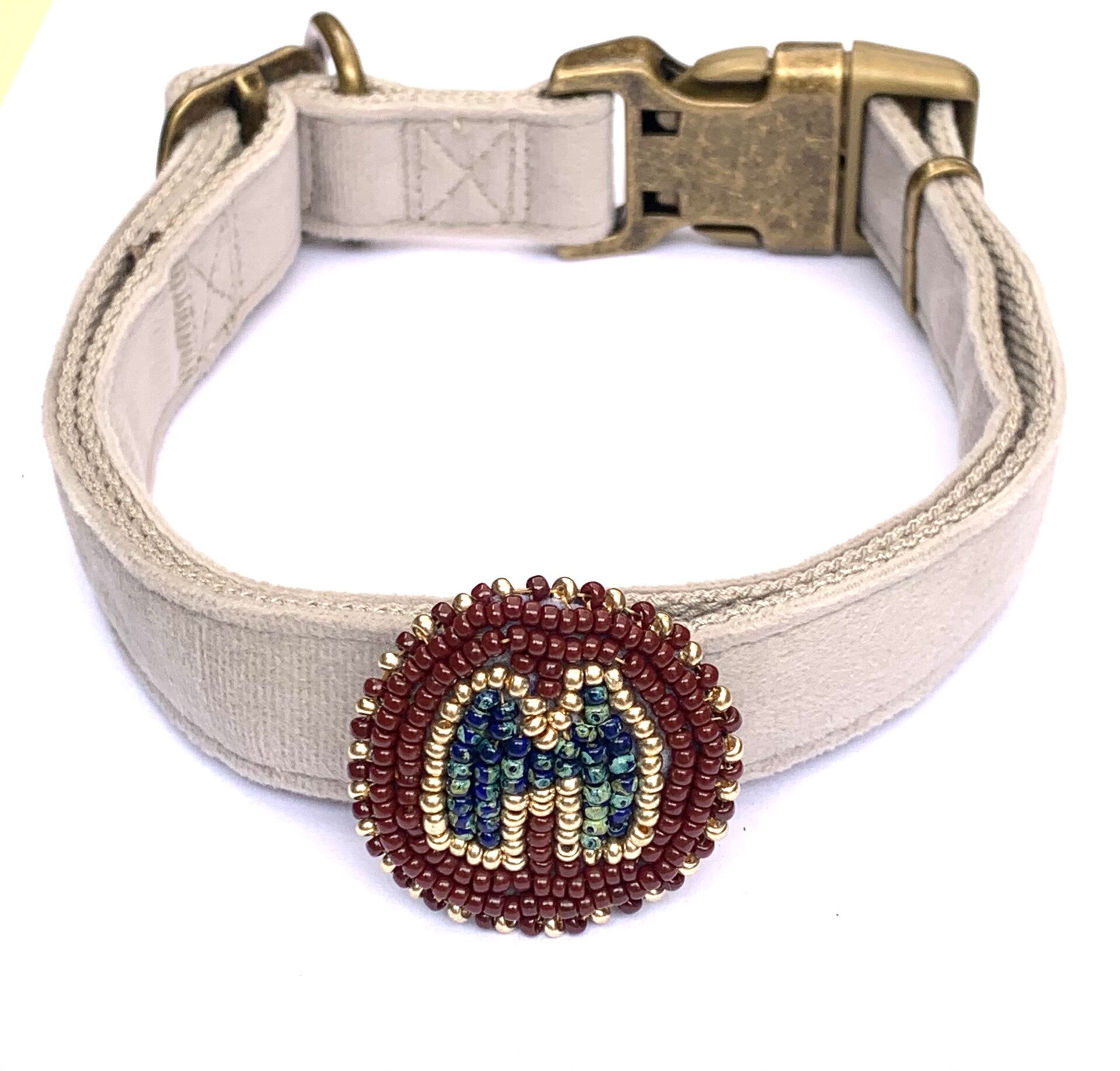 Initiaal Charm - cocoa & Jade