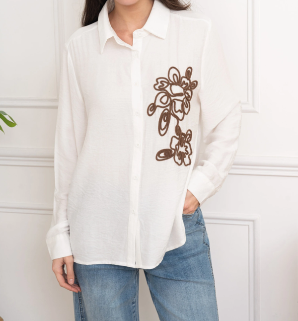 Elegante blouse white met embroidery