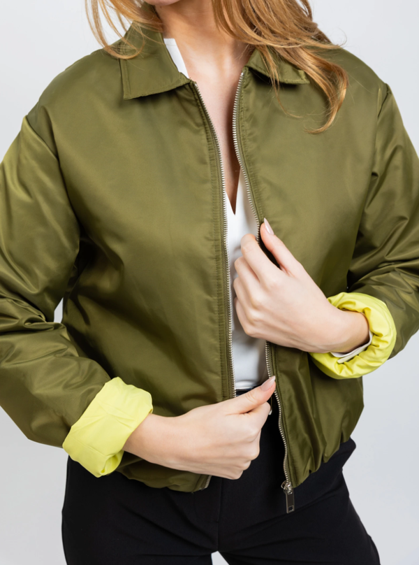 Bomber jacked with contrast linning