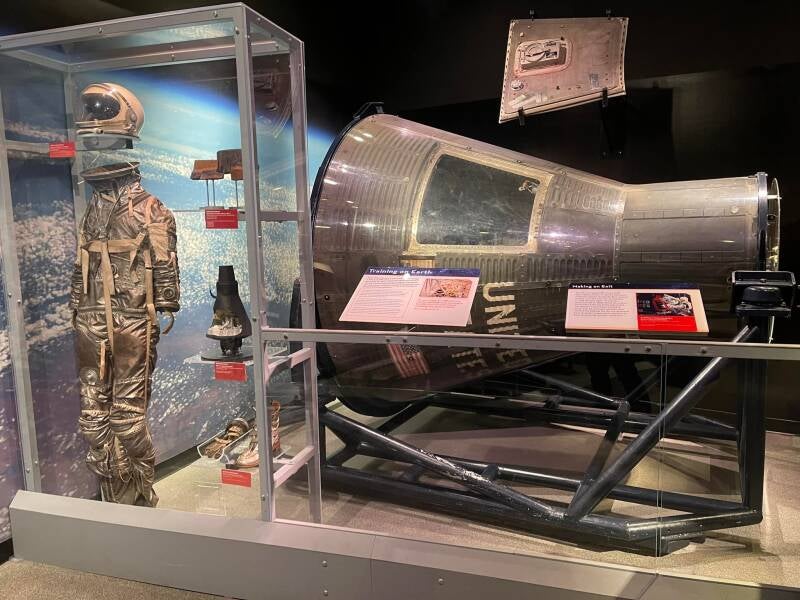 Boy Scout Troop 488 visit St. Louis Science Center and Planetarium