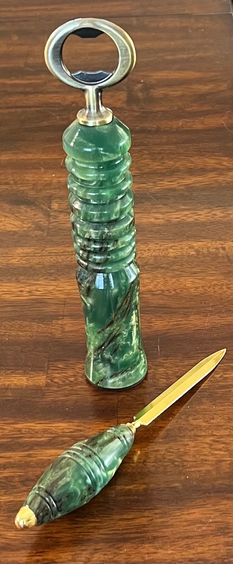 Bottle and letter opener set  Lot 024