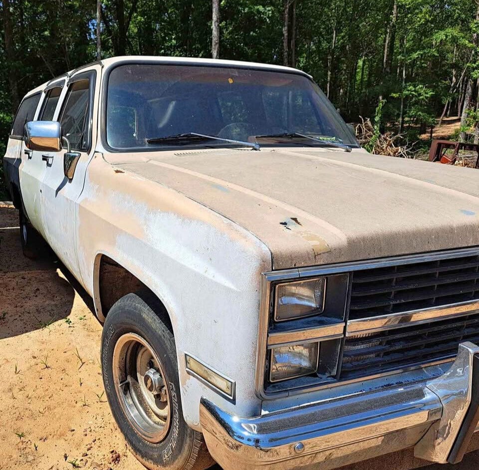 1986 Cheverolet Suburban Sport Utility