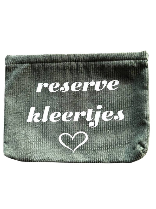 Reserve kleertjes "Mos"