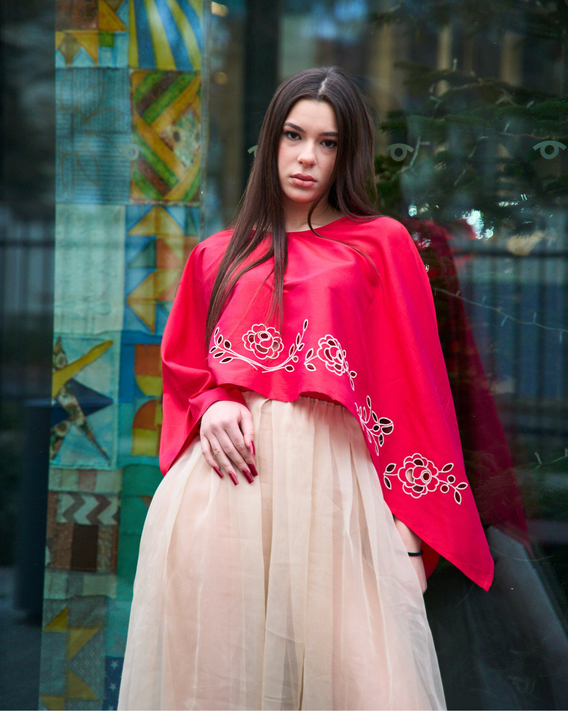 Blouse red silk dupioni & silk organza embroidered long beige skirt