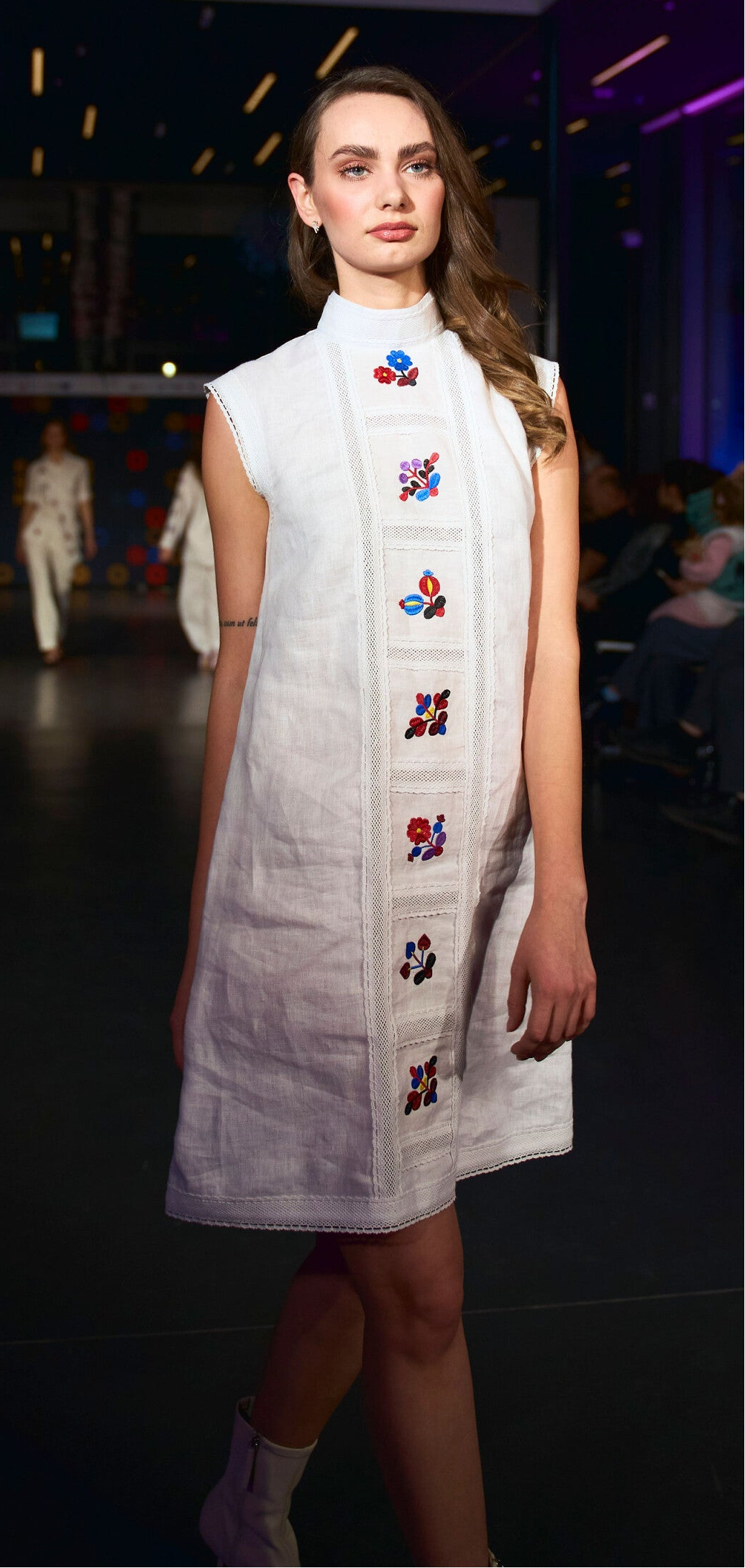 Ukrainian embroidered white linen sleeveless dress with Yavoriv motiv. Trims with cotton lace.