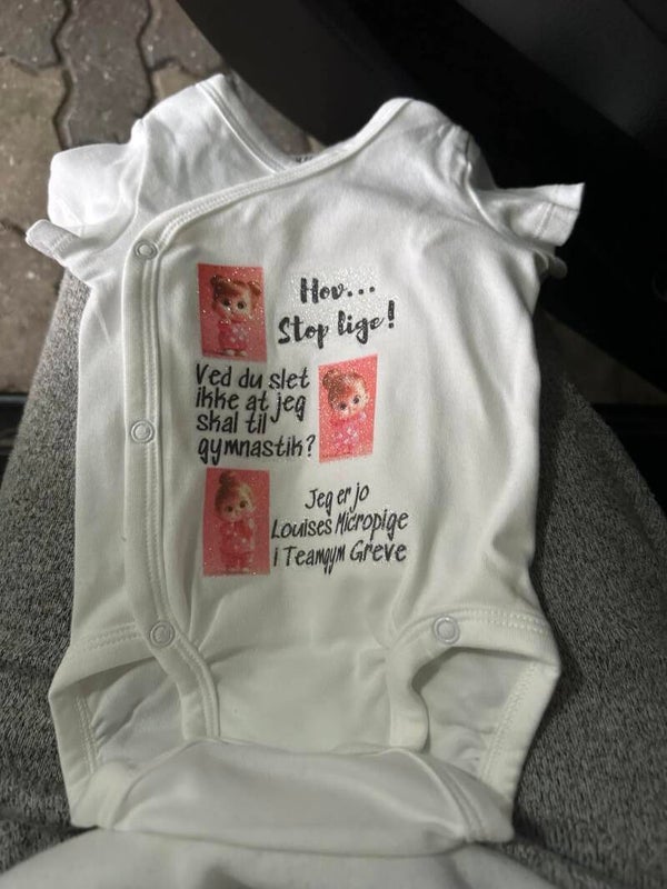 Baby body med personlig tekst