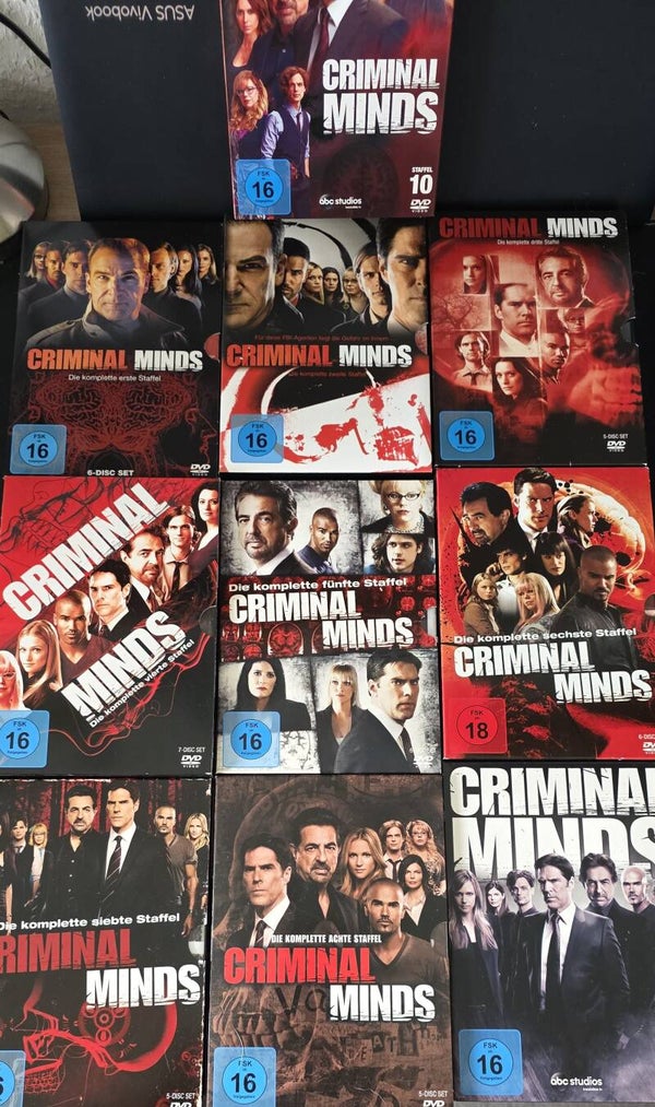 Criminal Minds - Staffel 1-10    O12