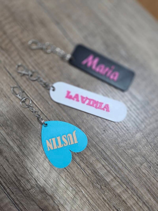 Personalisierter Schlüsselanhänger – 3D Druck – Name nach Wunsch – verschiedene Formen & Farben