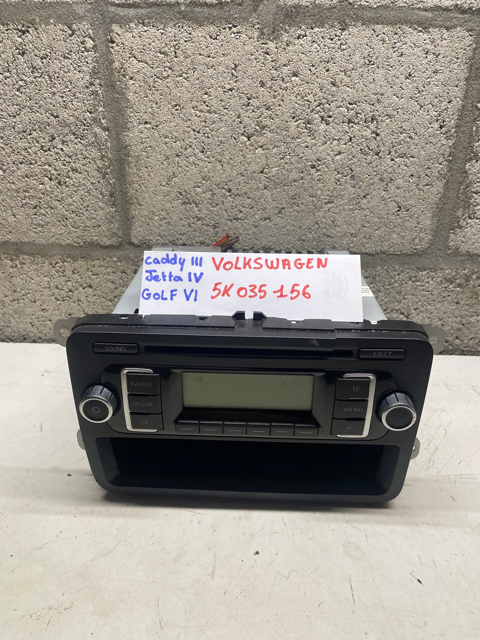 Radio Met artikelnummer 5K0035156