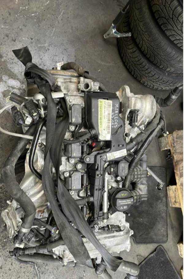 Motor Mercedes C43 2018 AMG In onderdelen