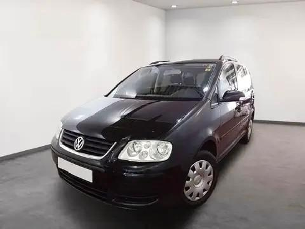 Volkswagen Touran in onderdelen