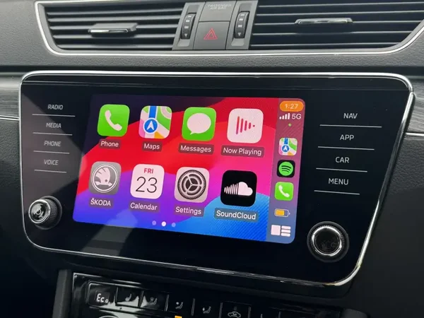 Skoda Superb - Activation Carplay