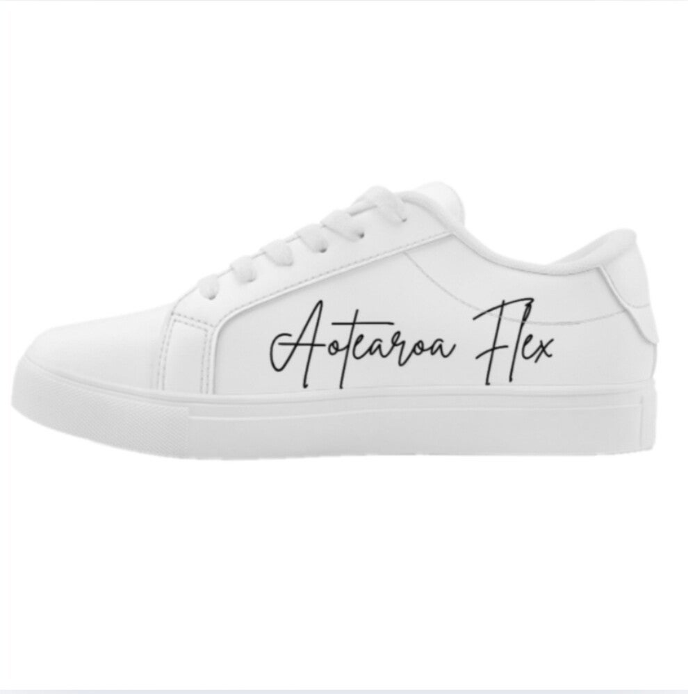 Skate shoes