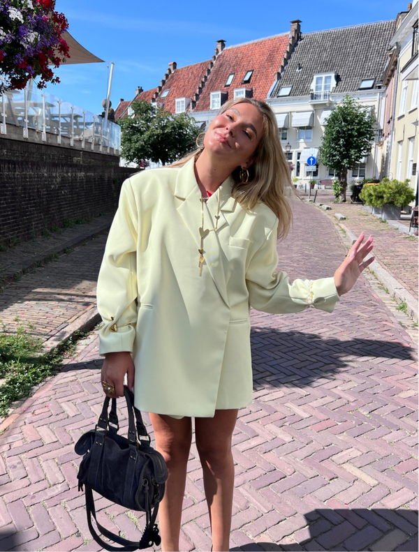 Boxy oversized blazer