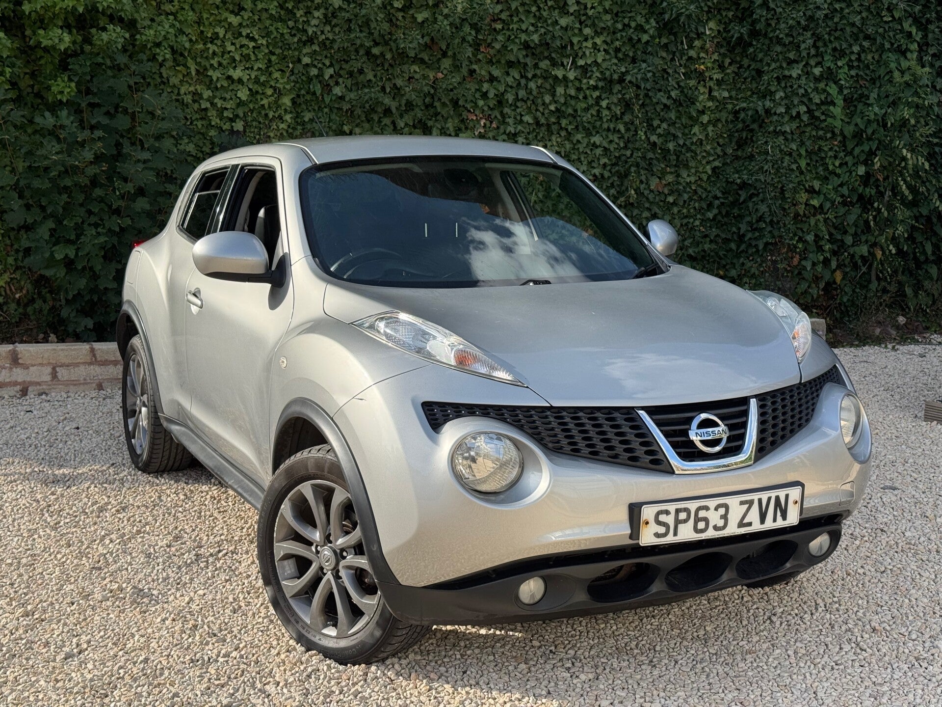 Automatic Nissan Juke Tekna 1.6 Petrol