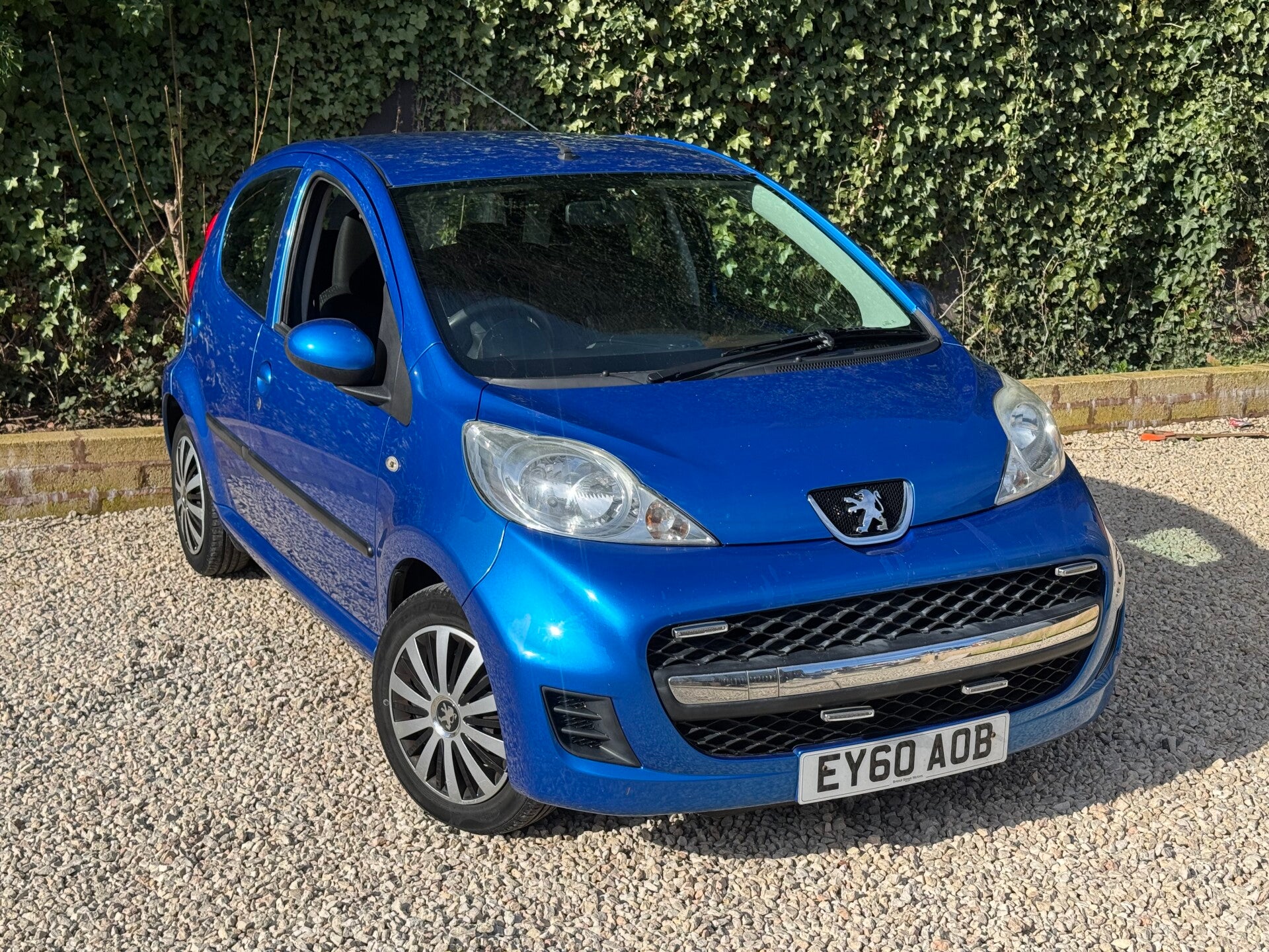 Automatic Peugeot 107 Urban 1.0 Petrol 5 Door