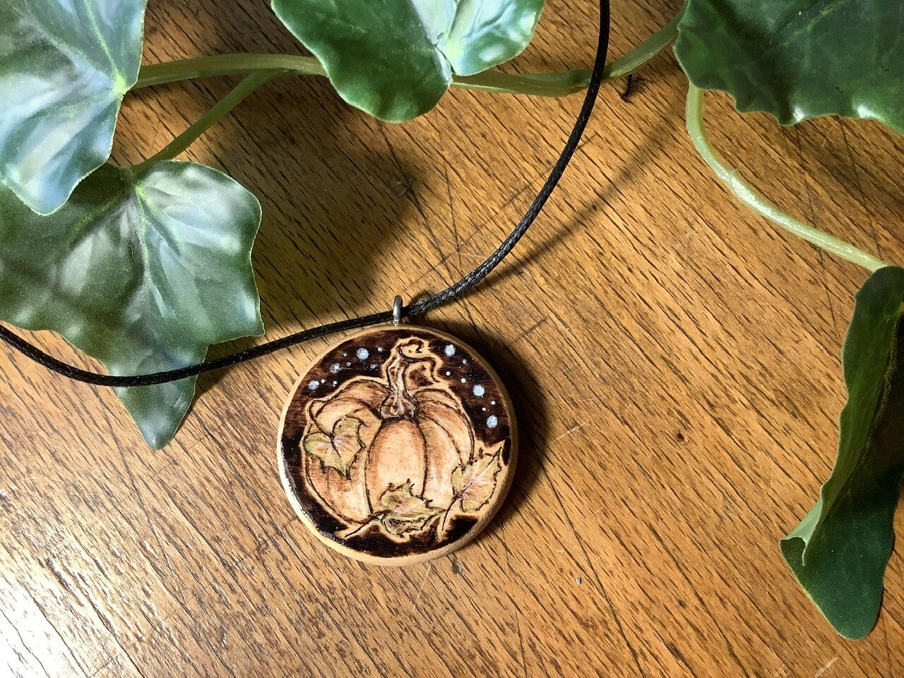 Pendentif bois * citrouille