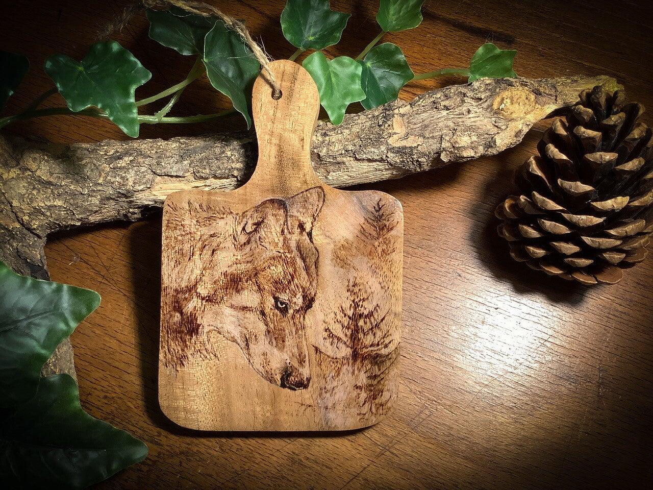 Petite planche bois * loup
