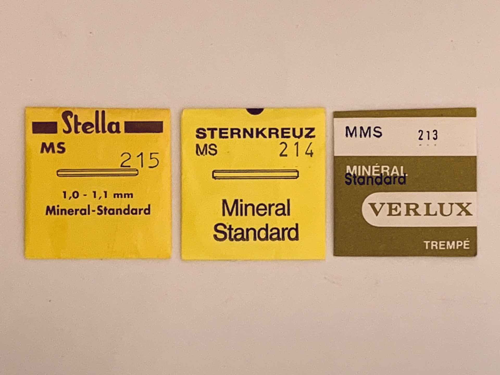 Flat Round Mineral Watch glass 251-400, MFH 2,0mm,