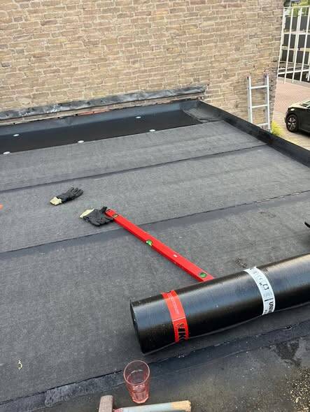 Bitumen dak in productie