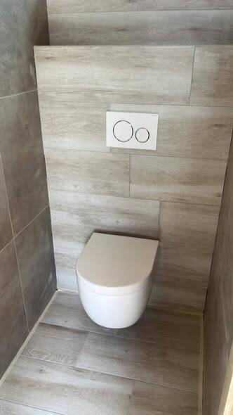 Gerenoveerd hangtoilet