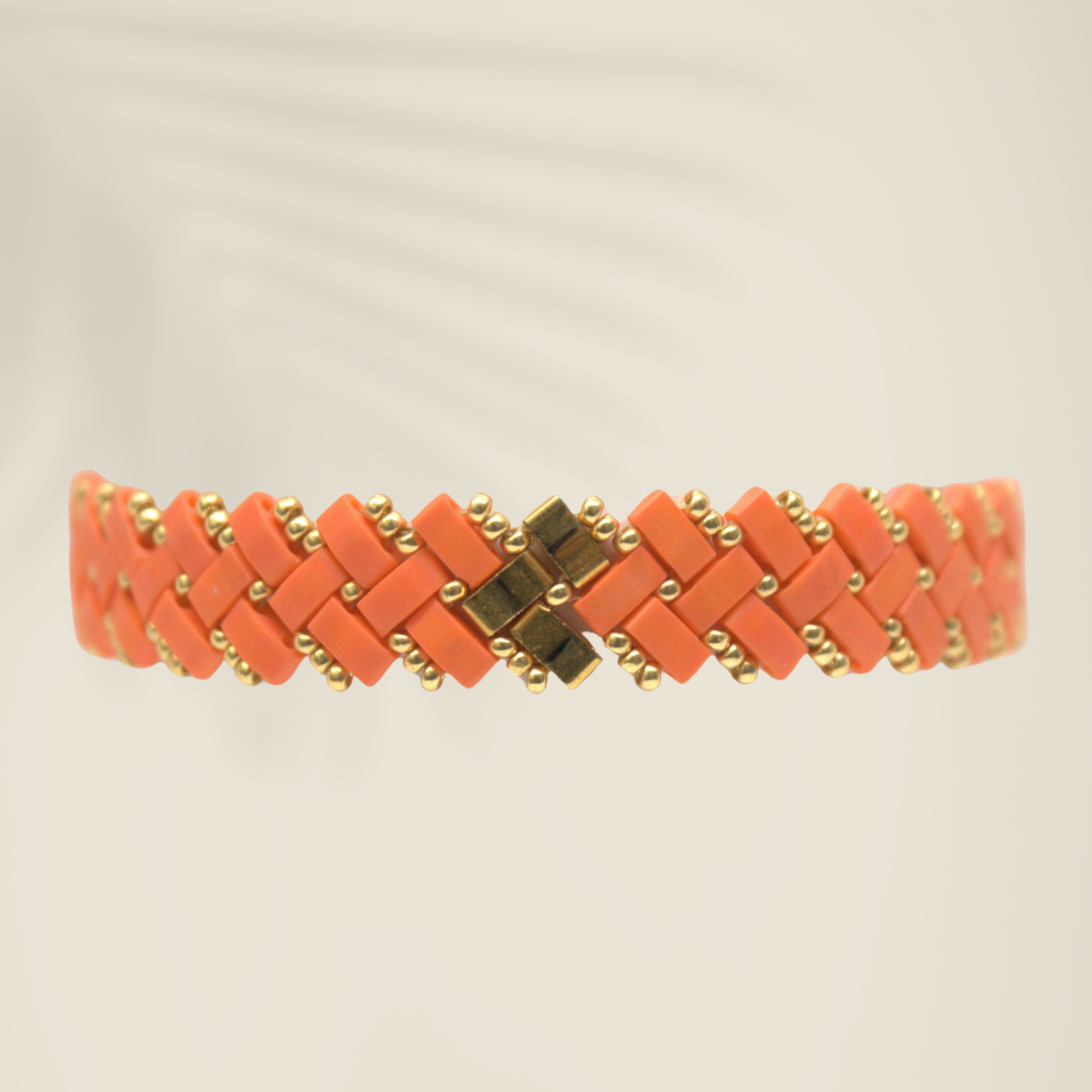 Bracelet un chevron et demi corail