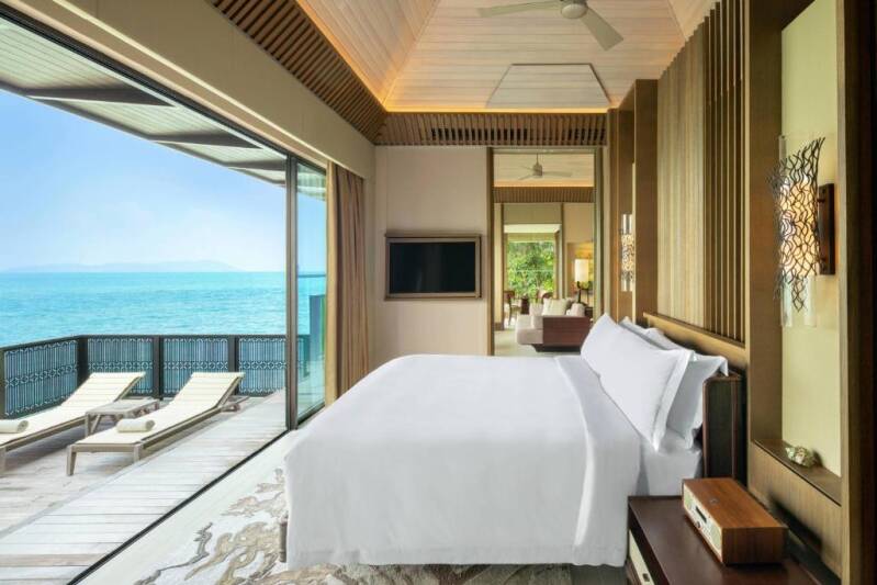 the-ritz-carlton-langkawi-room-standard.jpg
