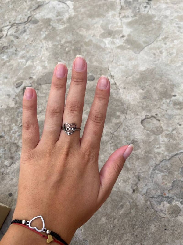 ANILLO CON DISEÑO CORAZON LOVE