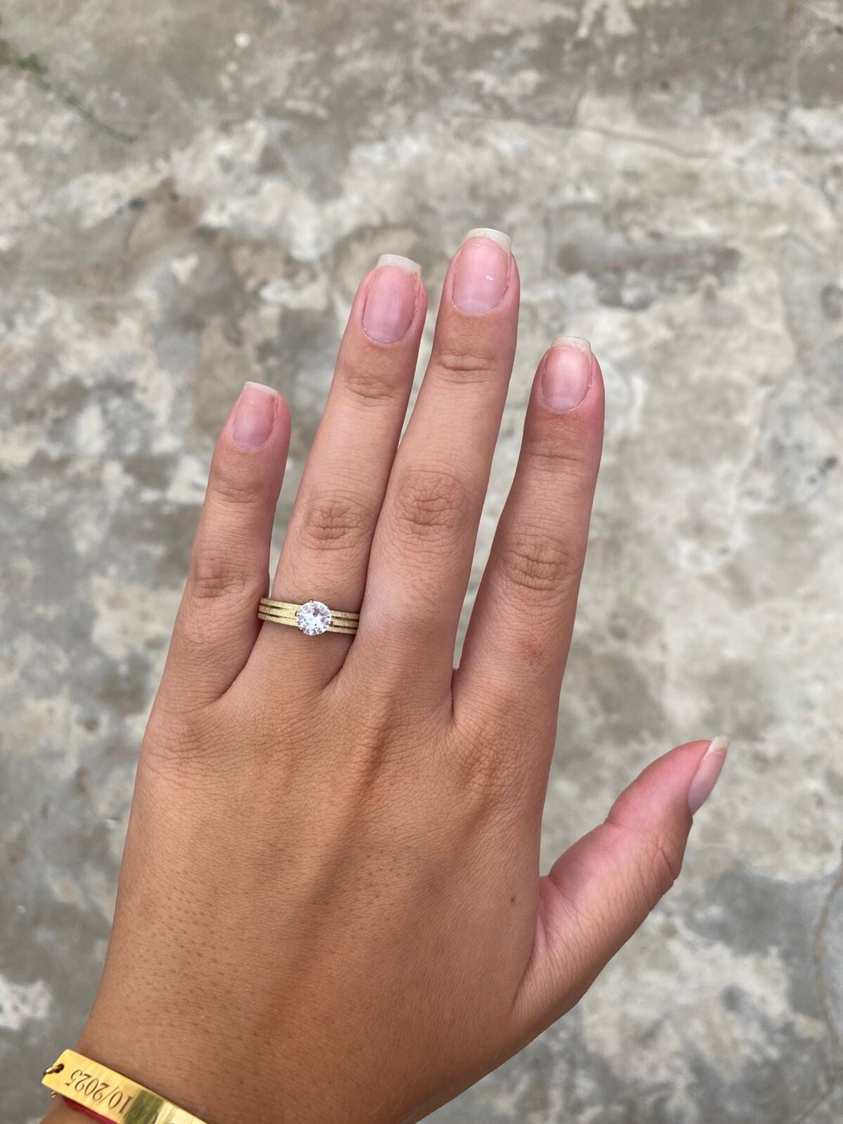 ANILLO CON PIEDRA