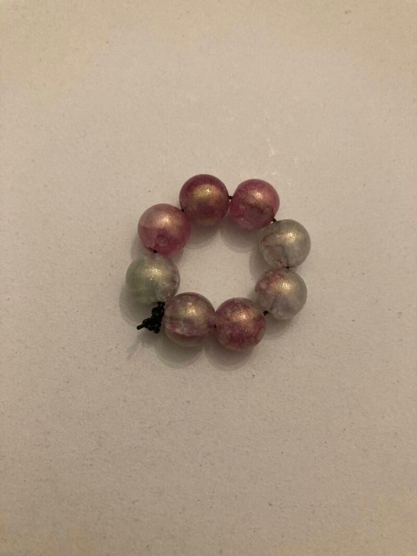 ELASTIC BEADED RING Olive PInk Pressed Glass Beads