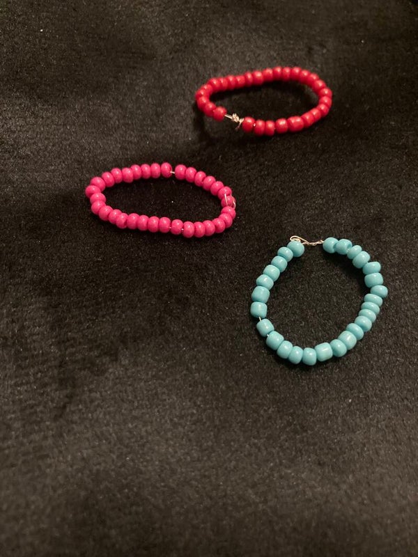 Size J Beaded RINGS On Copper Wire Turquoise Red And Hot Pink Resin