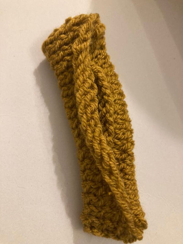 BOOKMARK PURSE Ochra Recycled Acrylic Yarn