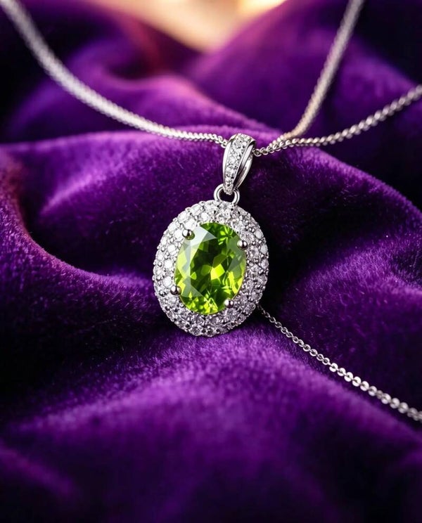 Aura Verdant Pendant
