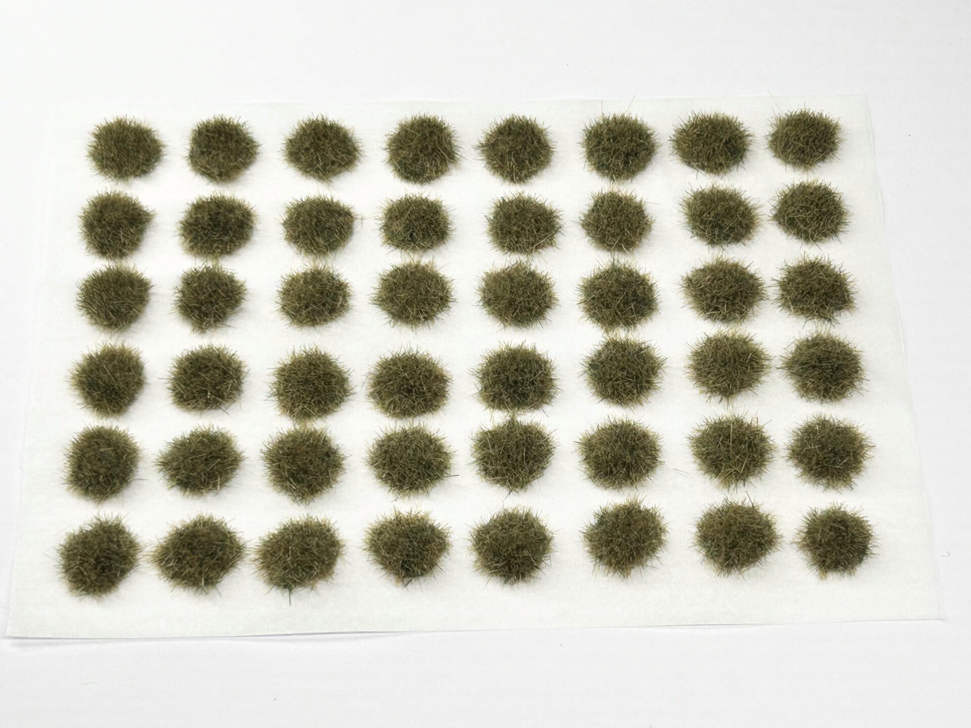 Self Adhesive Grass Tufts - 2mm Drab (Medium Spread Offer x 192)
