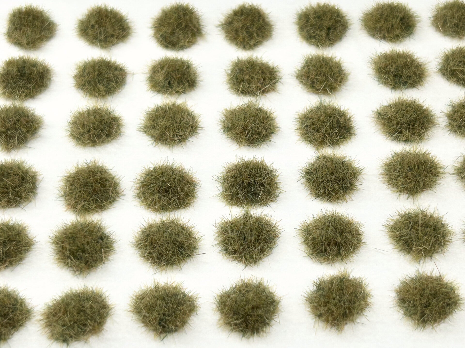Self Adhesive Grass Tufts - 2mm Drab (Medium Spread x 48)