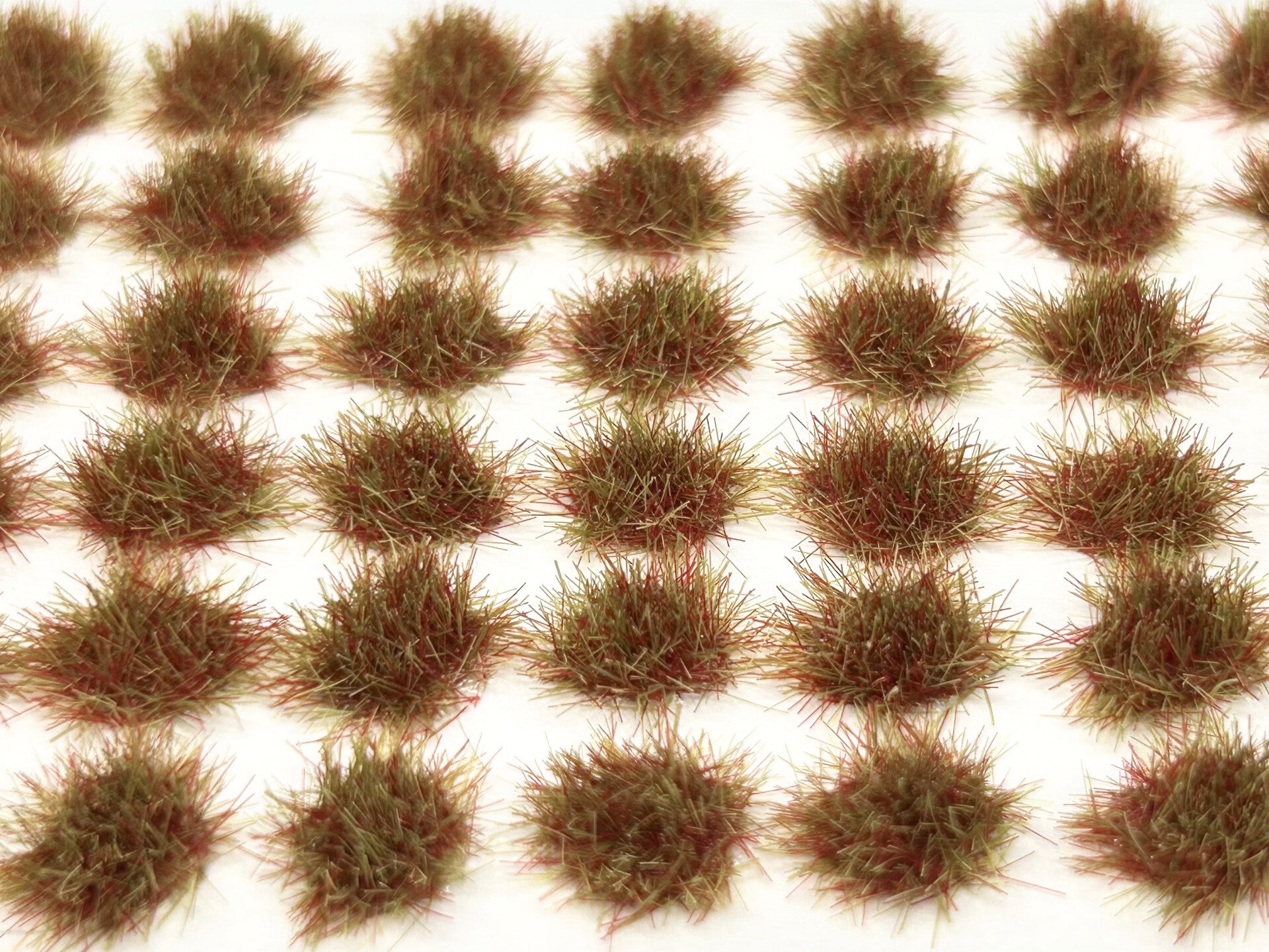 Self Adhesive Grass Tufts - 4mm Light Marshland (Medium Spread x 48)