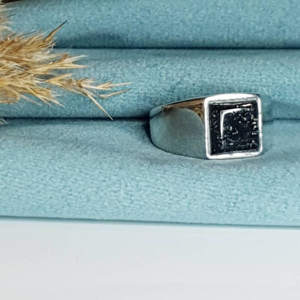 Memorial Ashes Men's Signet Cremation Ring in Sterling Silver