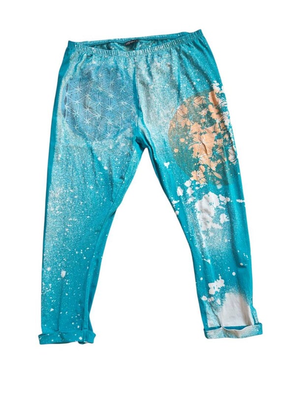 Laura Torelli Upcycling Batik Caprihose Gr. L
