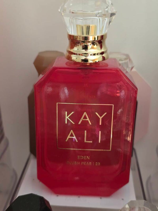 Kayali Eden Plush Pear 23