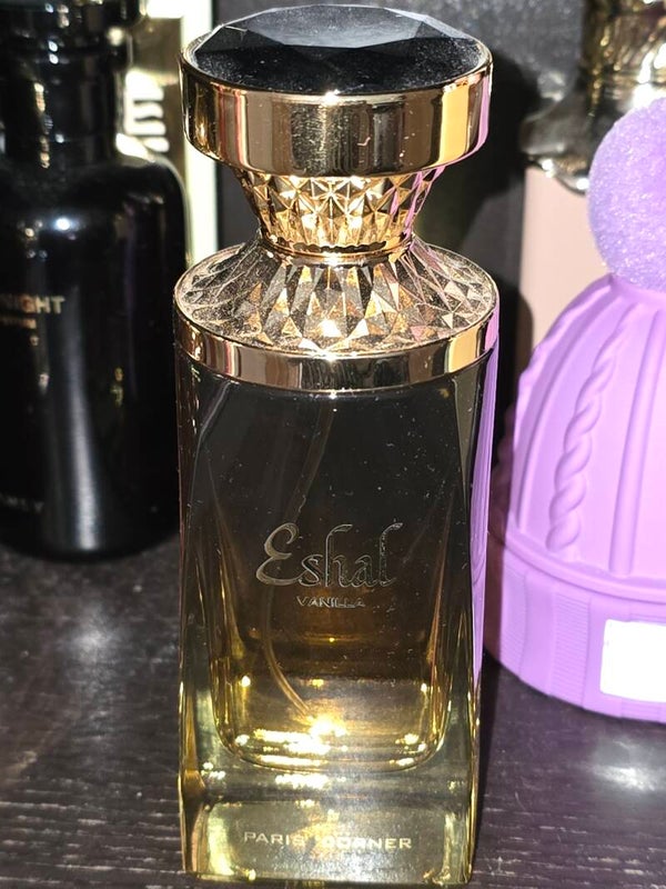 Eshal Paris Corner