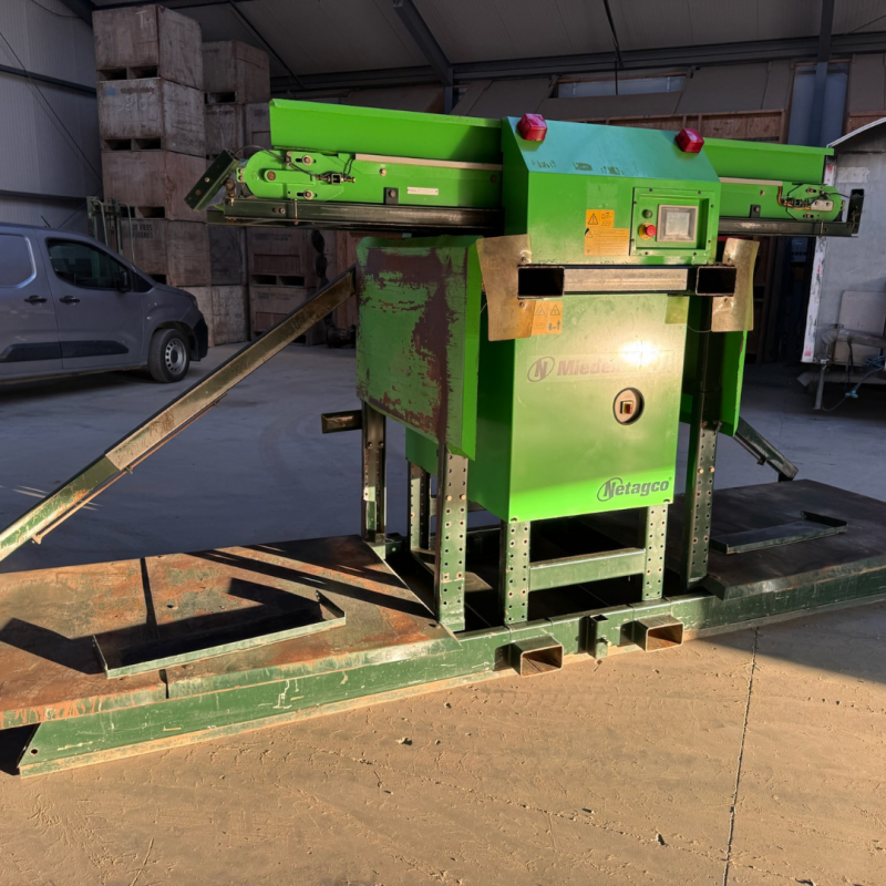 Gebruikte Miedema AKV-41 kistenvuller in nette staat