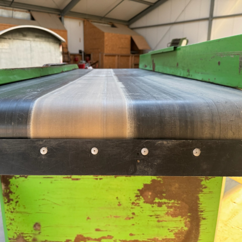 Agritech Machinery gebruikte Miedema AKV-41 kistenvuller