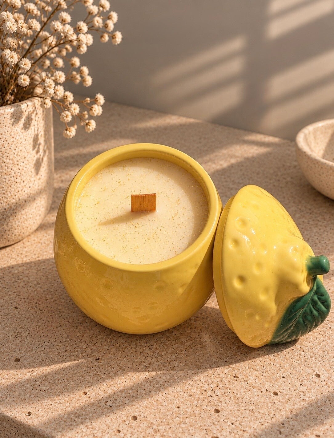 Sweet Lemon Candle 🍋