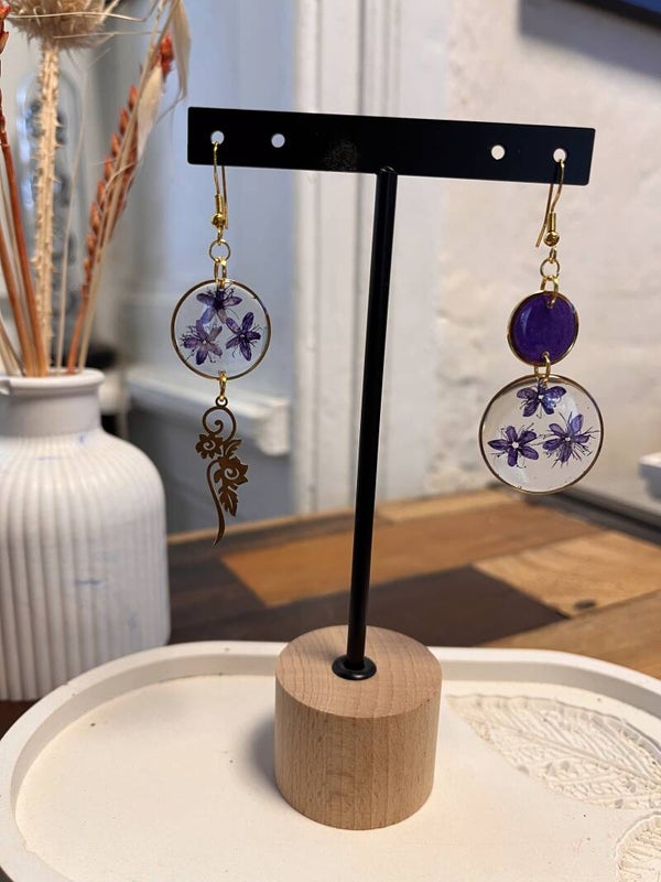 Boucles d'oreilles dépareillées