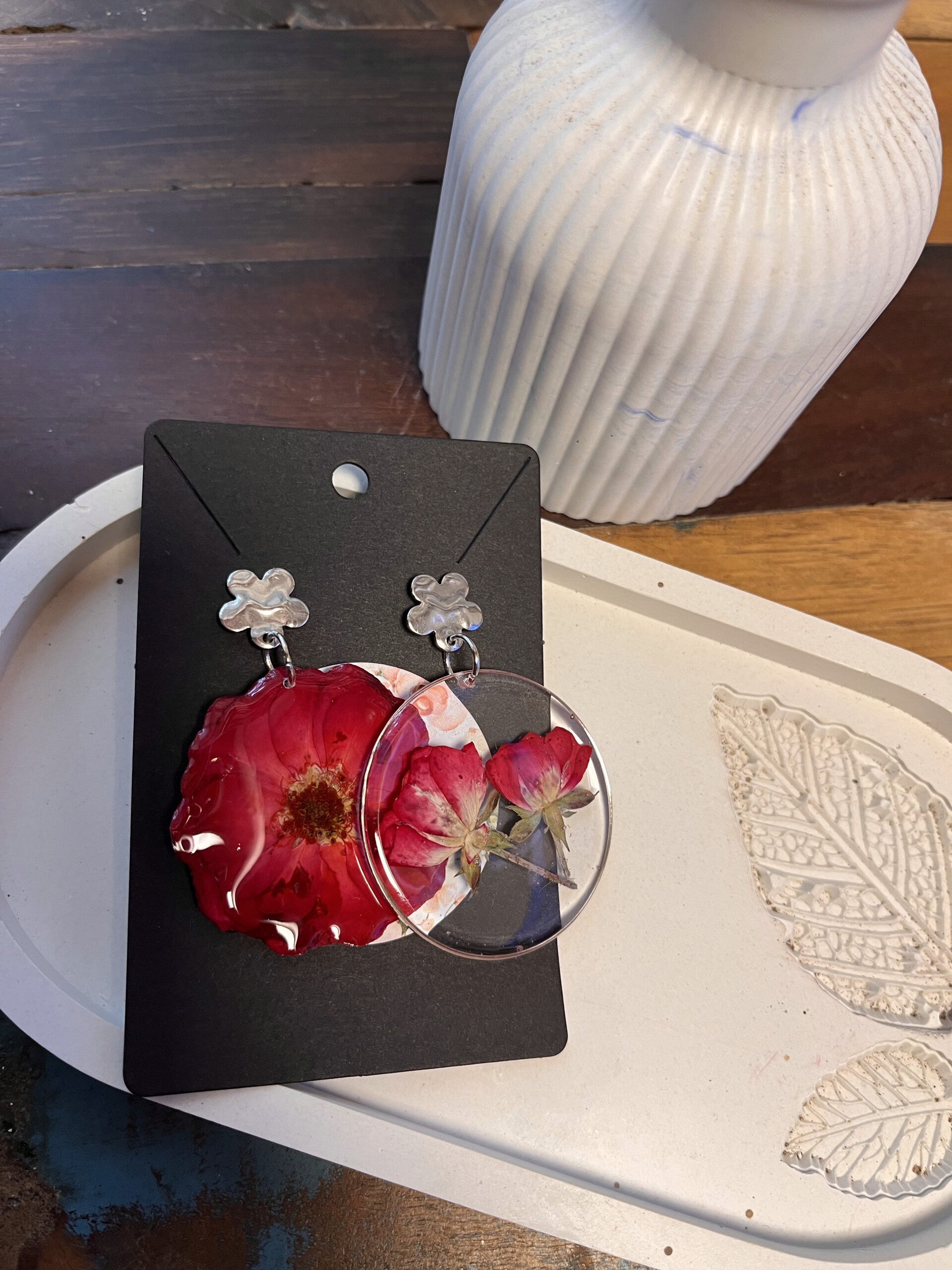 Boucles d'oreilles dépareillées