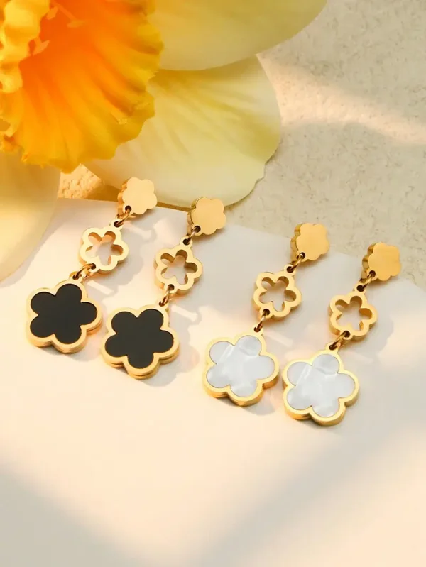 Boucles d’Oreilles, Fleur à Cinq Pétales avec Franges