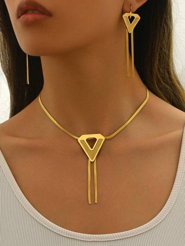 Éclat Graphique – Collier et Boucles d’Oreilles à Pampilles